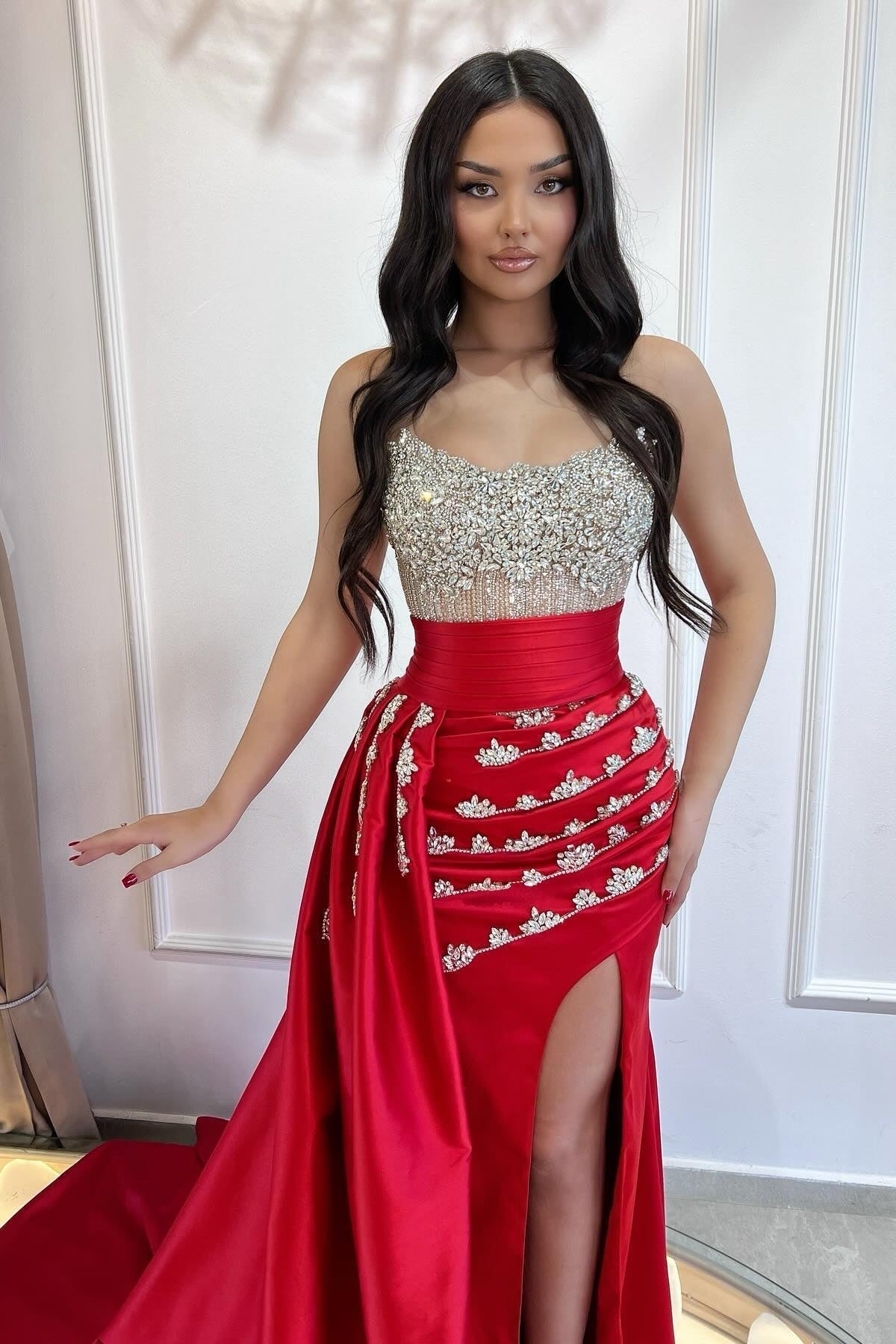 Dreamyannie Red Prom Dress Strapless Mermaid Beaded Sleeveless Slit Panel Train Satin Formal Dress With Rhinestone