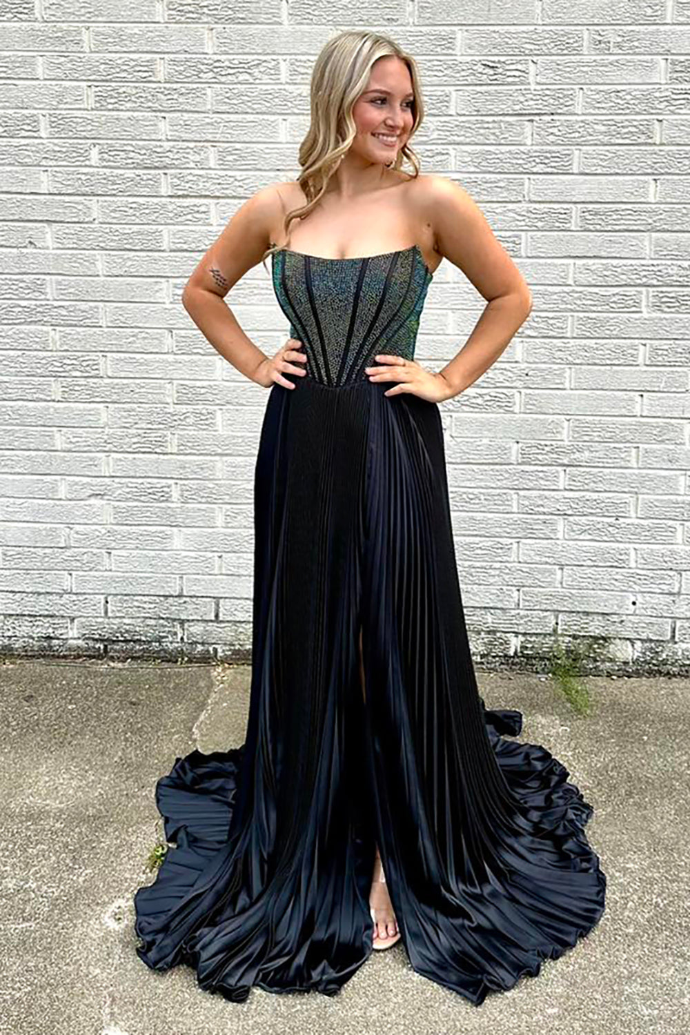Dreamyannie Royal Blue Prom Dress A-Line Beaded Pleated Long Evening Dress With Slit