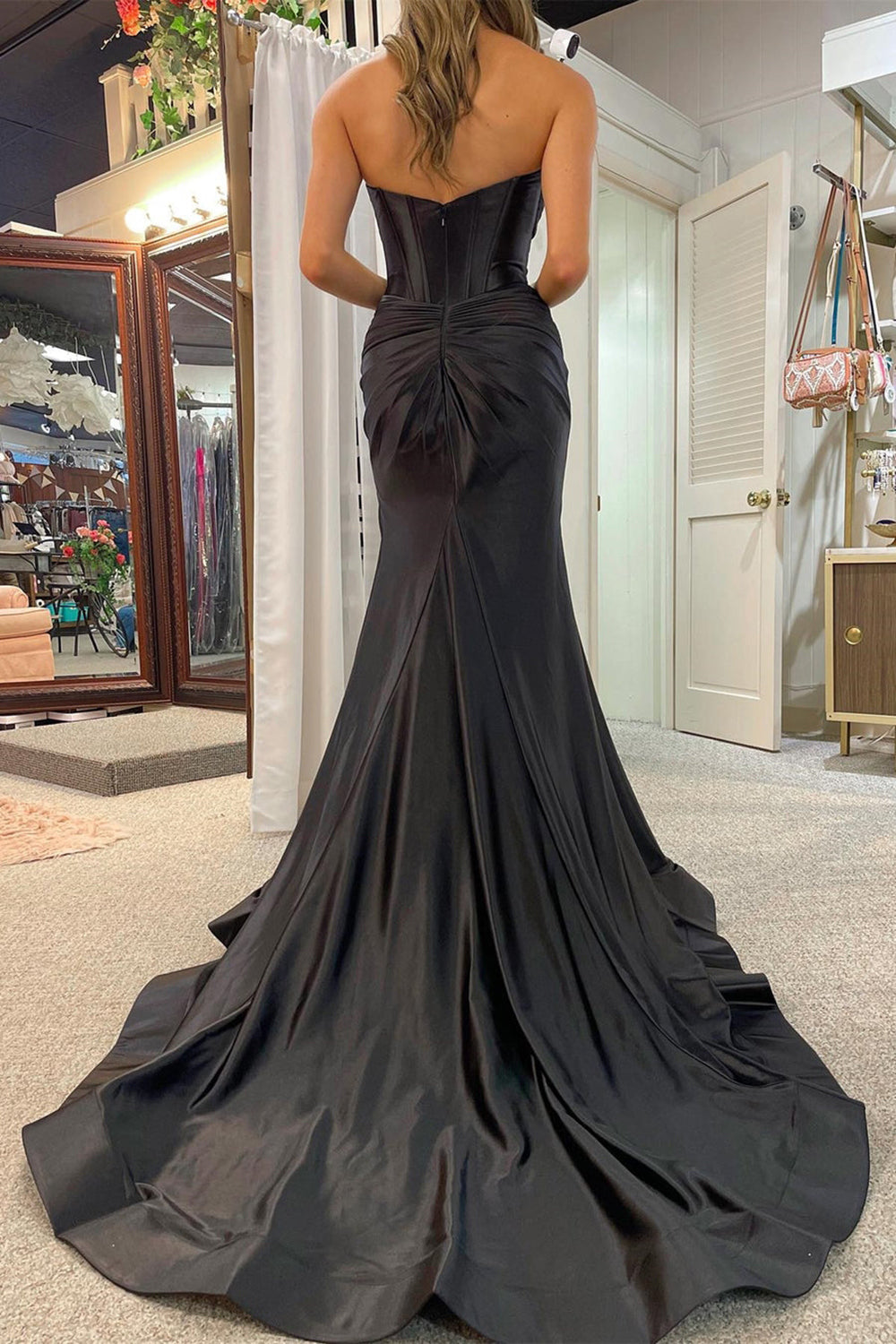 Dark Green Mermaid Sweetheart Long Satin Prom Dress with Slit