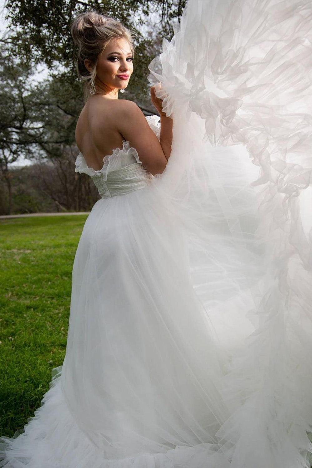 Effortless A-Line Strapless White Tulle Beach Wedding Dress