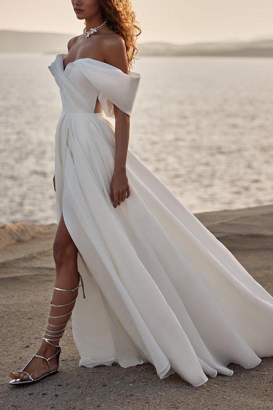 Elegant Organza Beach Wedding Dresses with Split Front