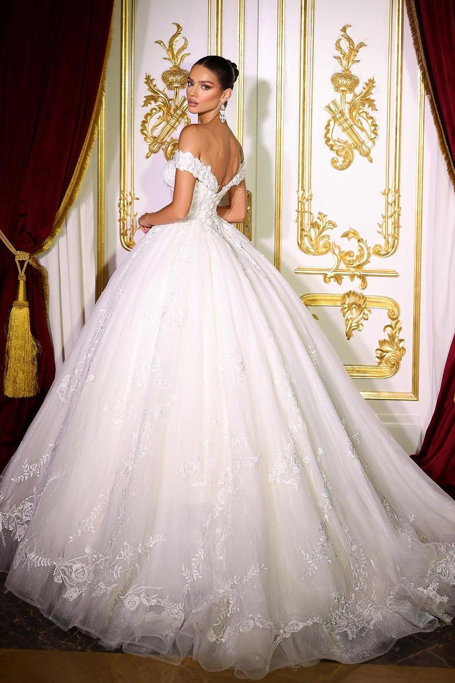 Fabulous Wedding Dress Ball Gown Off The Shoulder Bridal Dress with Lace Appliques