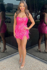 Fuchsia Sheath Spaghetti Straps Short Graduation Dress with Feathers