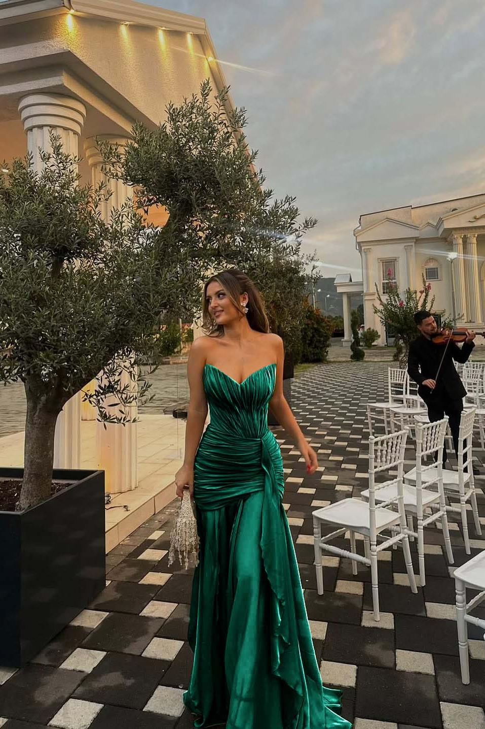 Green Mermaid Prom Dress Sleeveless Sweetheart Ruffled Evening Dress