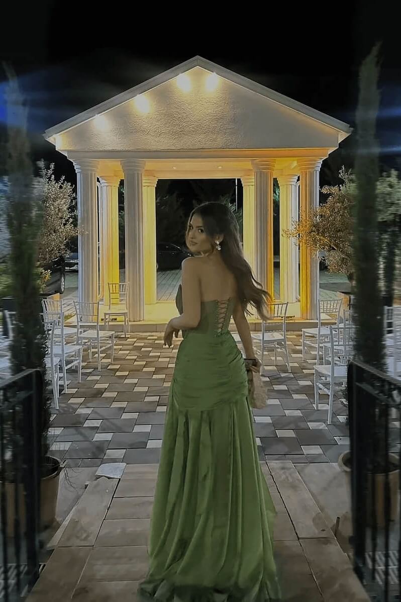 Green Mermaid Prom Dress Sleeveless Sweetheart Ruffled Evening Dress