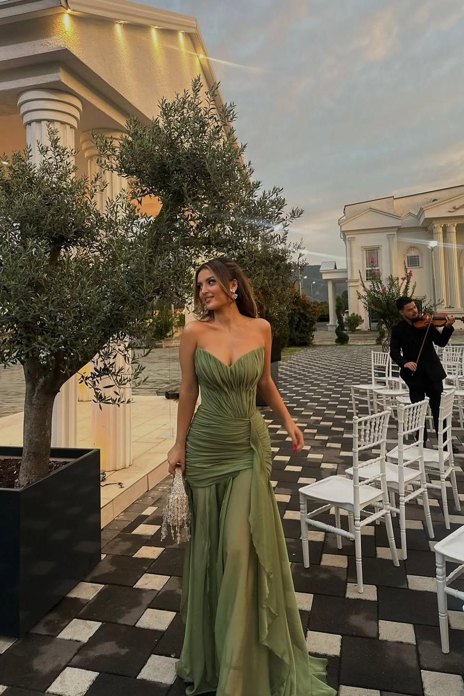 Green Mermaid Prom Dress Sleeveless Sweetheart Ruffled Evening Dress