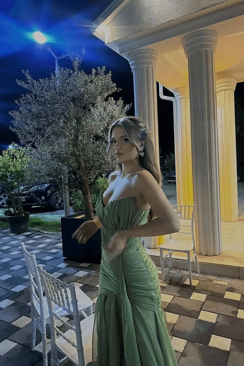 Green Mermaid Prom Dress Sleeveless Sweetheart Ruffled Evening Dress