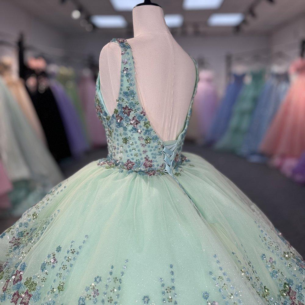Green Quinceanera Dress Sweet 15 Evening Dress Crystal Sleeveless Ball Gown Beading Sweet 16 Dress