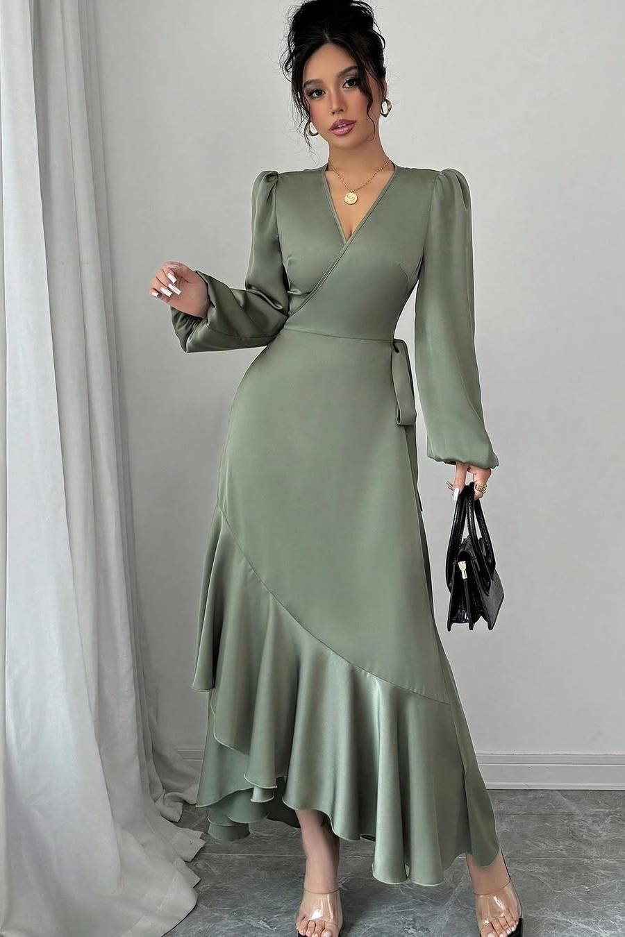 Green Sheath/Column Prom Dress Long Sleeve V Neck Satin Evening Dress