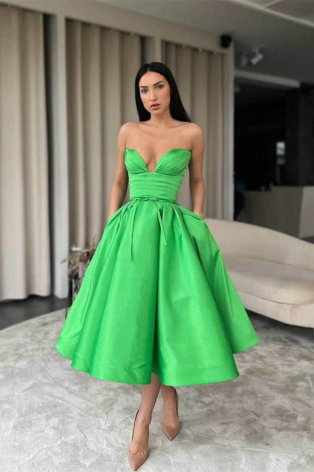 Green Sweetheart A Line Short Evening Dress with Pockets