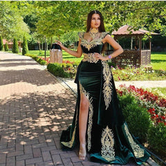 Green Velvet Evening Dress V Neck Lace Appliques Christmas Party Dress With Detachable Train