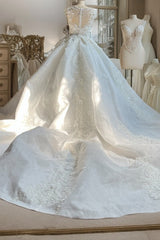 Ivory Wedding Dress Crew Neck Ball Gown Bridal Dress with Court Train