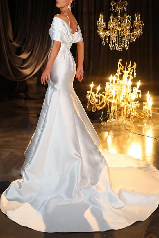 Halter Sleeveless Trumpet Mermaid Sweep Train Satin Wedding Dresses