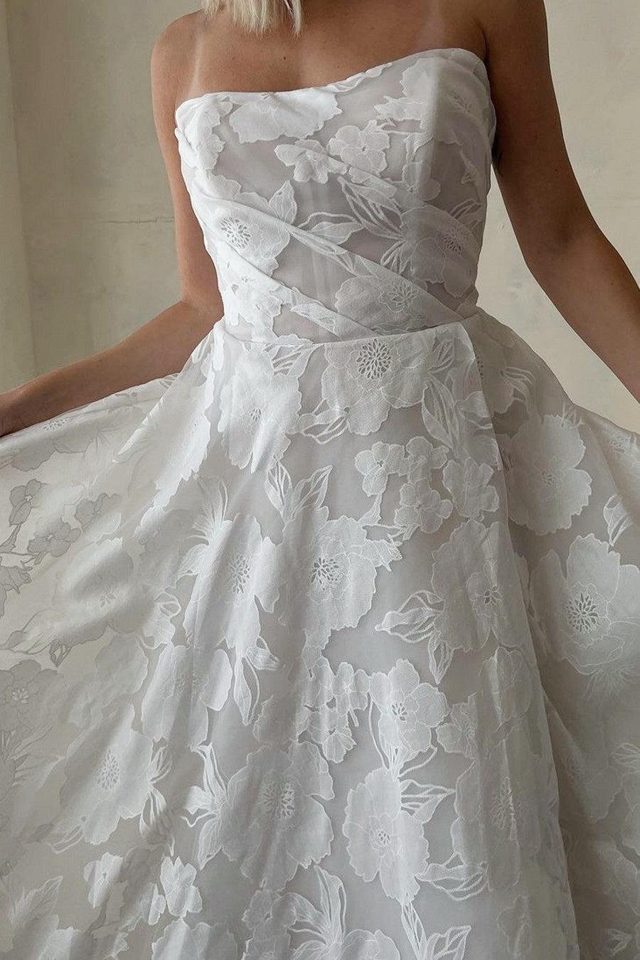 Ivory Beach Wedding Dress Strapless Lace A Line Bridal Dress with Sweep Train