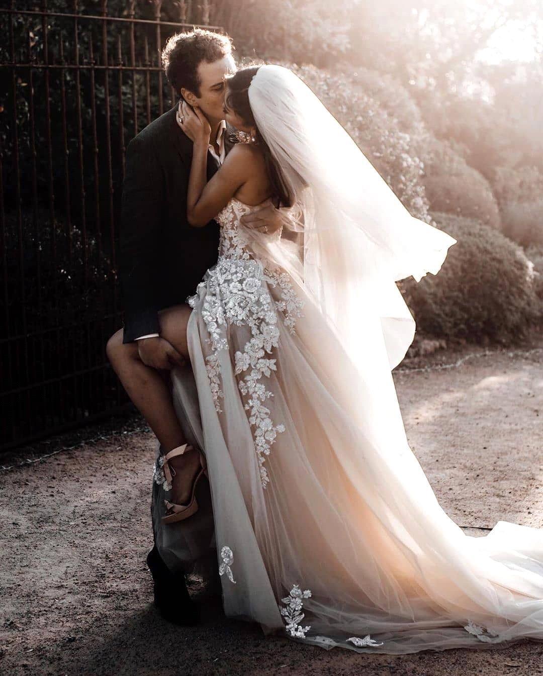 Ivory Beach Wedding Dress Sweetheart Boho Tulle Lace Appliques A Line Bridal Dress