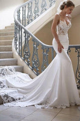 Ivory Mermaid Beach Wedding Dress Spaghetti Straps Appliques Lace Bridal Dress