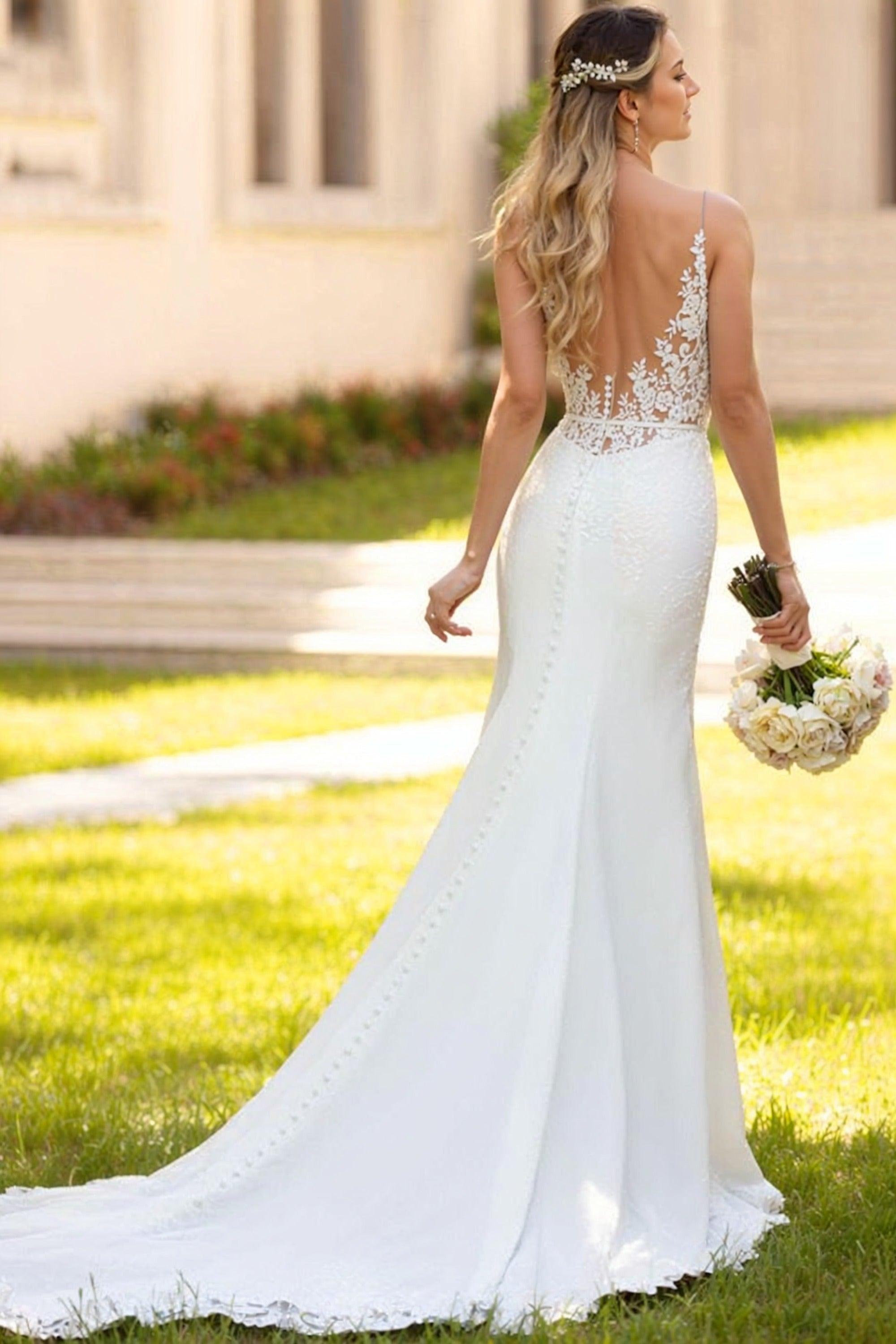Ivory Mermaid Beach Wedding Dress Spaghetti Straps Lace Appliques Bridal Dress