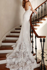 Ivory Mermaid Beach Wedding Dress Spaghetti Straps Tulle Bridal Dress with Appliques