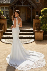 Ivory Mermaid Beach Wedding Dress V Neck Bridal Dress with Appliques