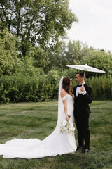 Ivory Off the Shoulder Beach Wedding Dress Mermaid Bridal Dress with Sweep Train