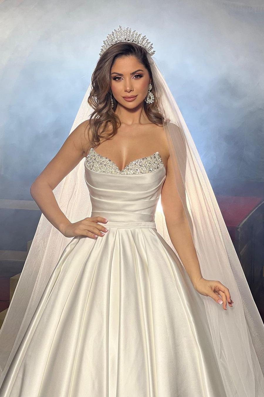 Ivory Satin Wedding Dress Ball Gown Beaded Sweetheart Bridal Dress