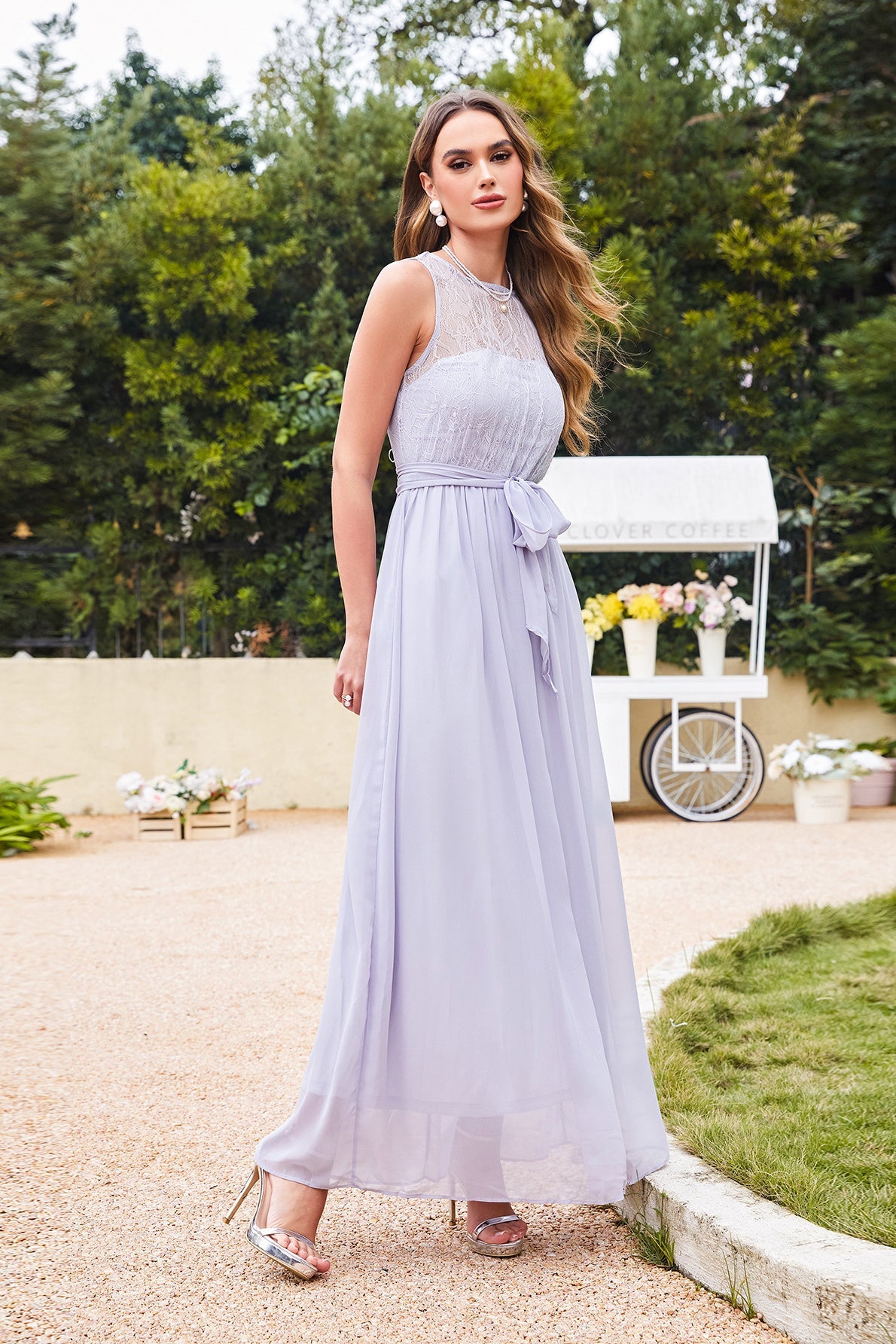 Lilac Lace Chiffon Bridesmaid Dress Bateau Neck Sleeveless Wedding Party Dress