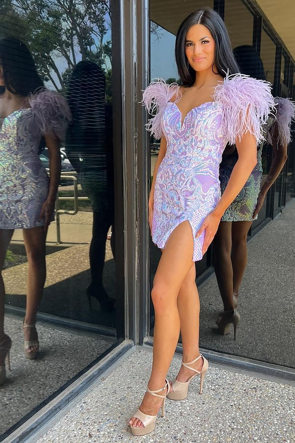 Lilac Sheath Short Graduation Dress with Feathers