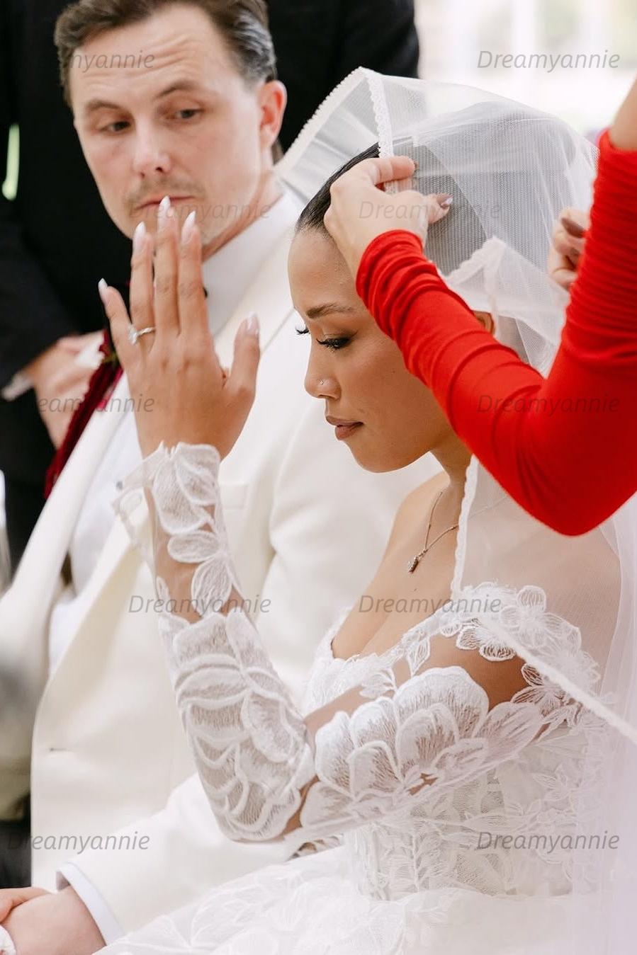 Long Sleeve Wedding Dress Off the Shoulder Lace Appliqued A Line Bridal Gown