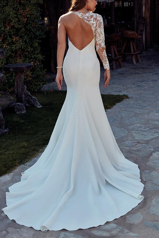 Long Sleeves Court Train Elastic Satin Wedding Dresses With Appliques Lace
