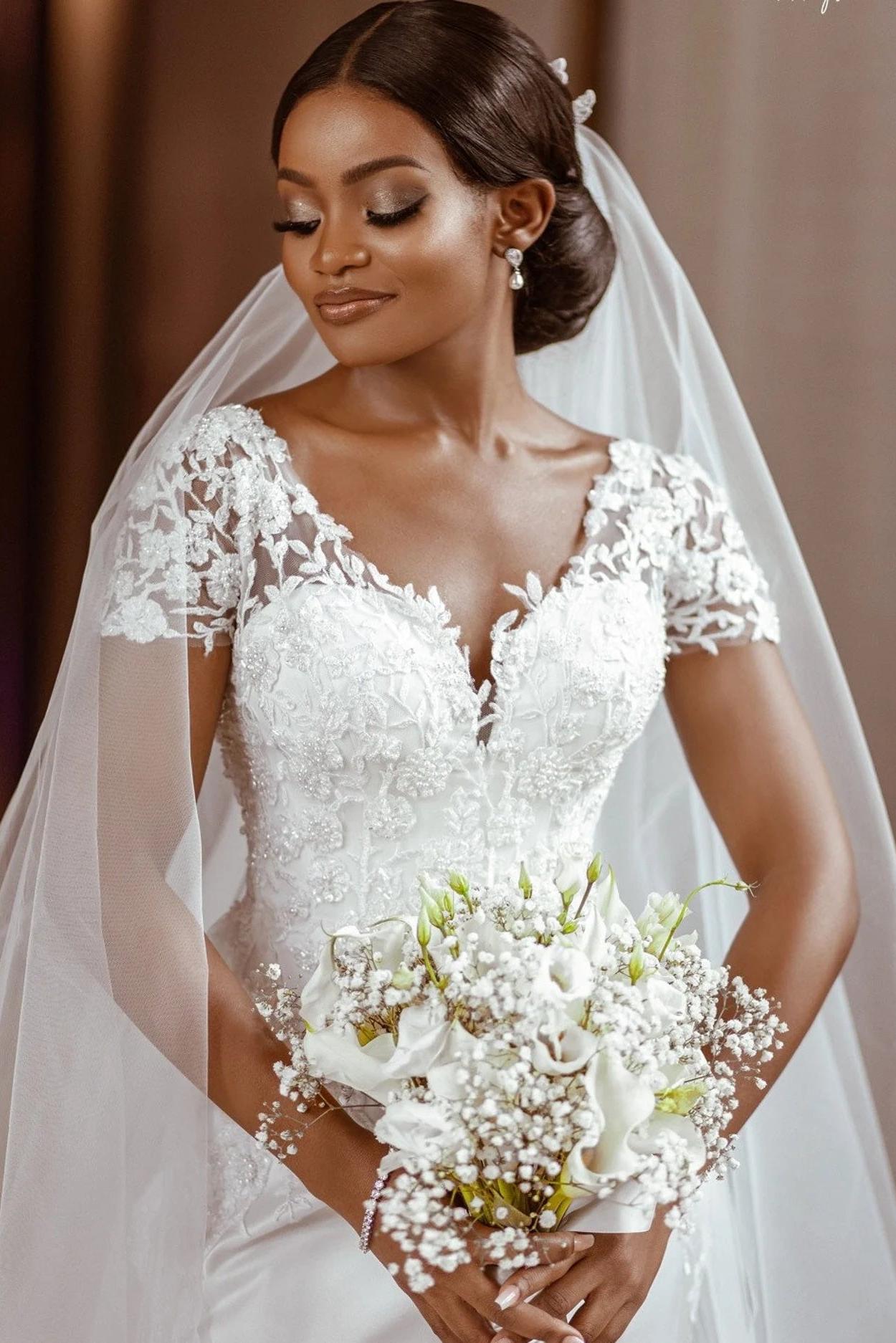 Luxurious Lace Mermaid Wedding Dress Tulle Bridal Dress With Panel Train