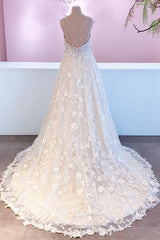 Ivory Tulle Lace Wedding Dress Spaghetti Straps A-Line Bridal Dress with Sweep Train