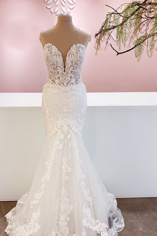 White Tulle Lace Wedding Dress Mermaid Sweetheart Bridal Dress with Sweep Train