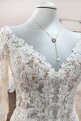 Ivory Tulle Lace Wedding Dress Mermaid Long Sleeves Bridal Dress with Sweep Train