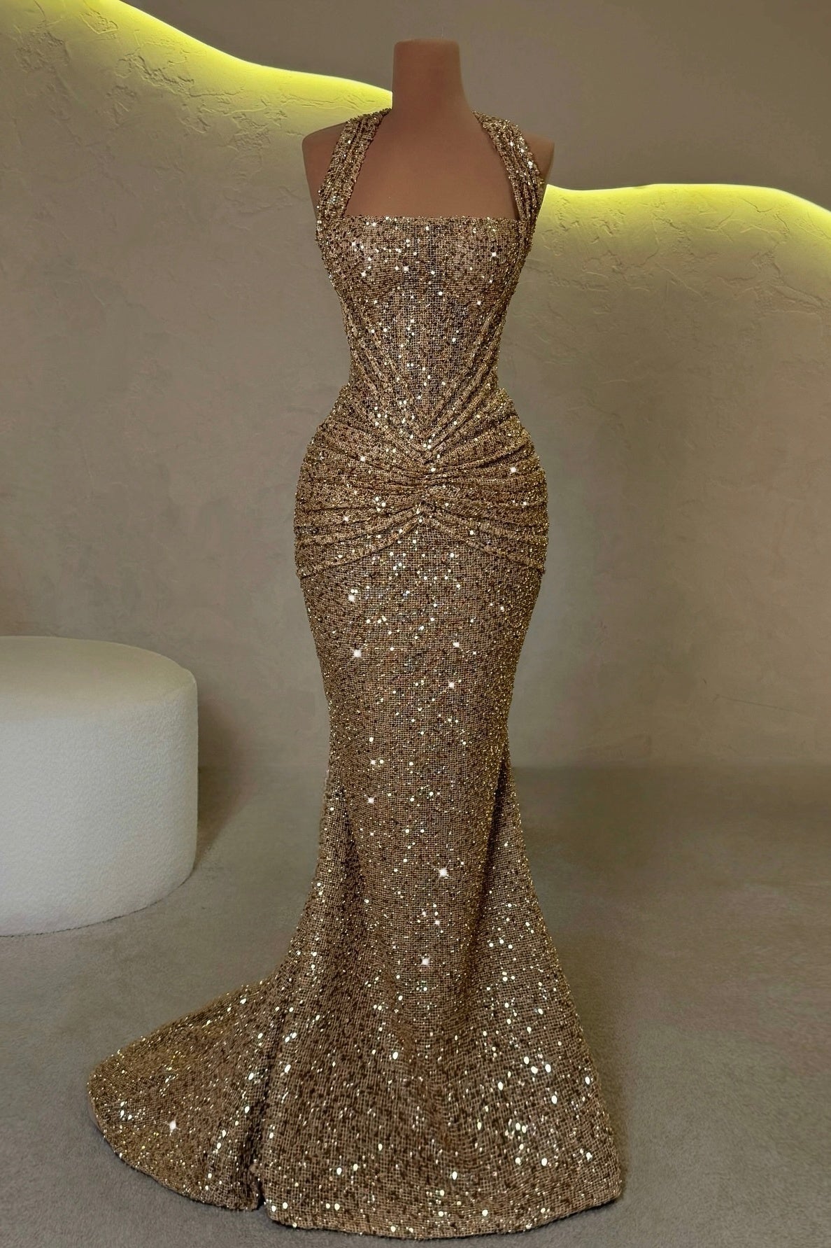 Mermaid Halter Neck Gold Sequined Long Prom Dress With Ruched Formal Evening Gown
