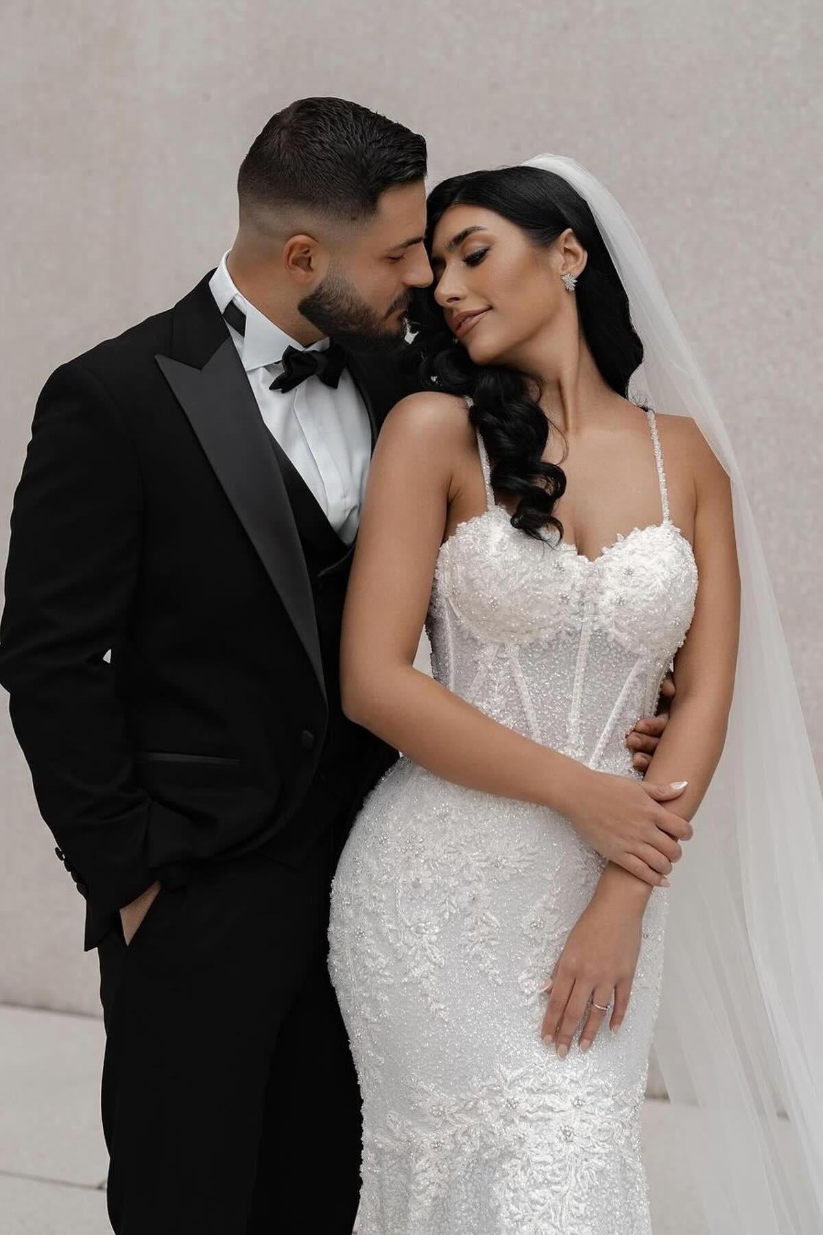 Mermaid Lace Spaghetti Straps Sleeveless White Wedding Dress Bridal Gown With Appliques
