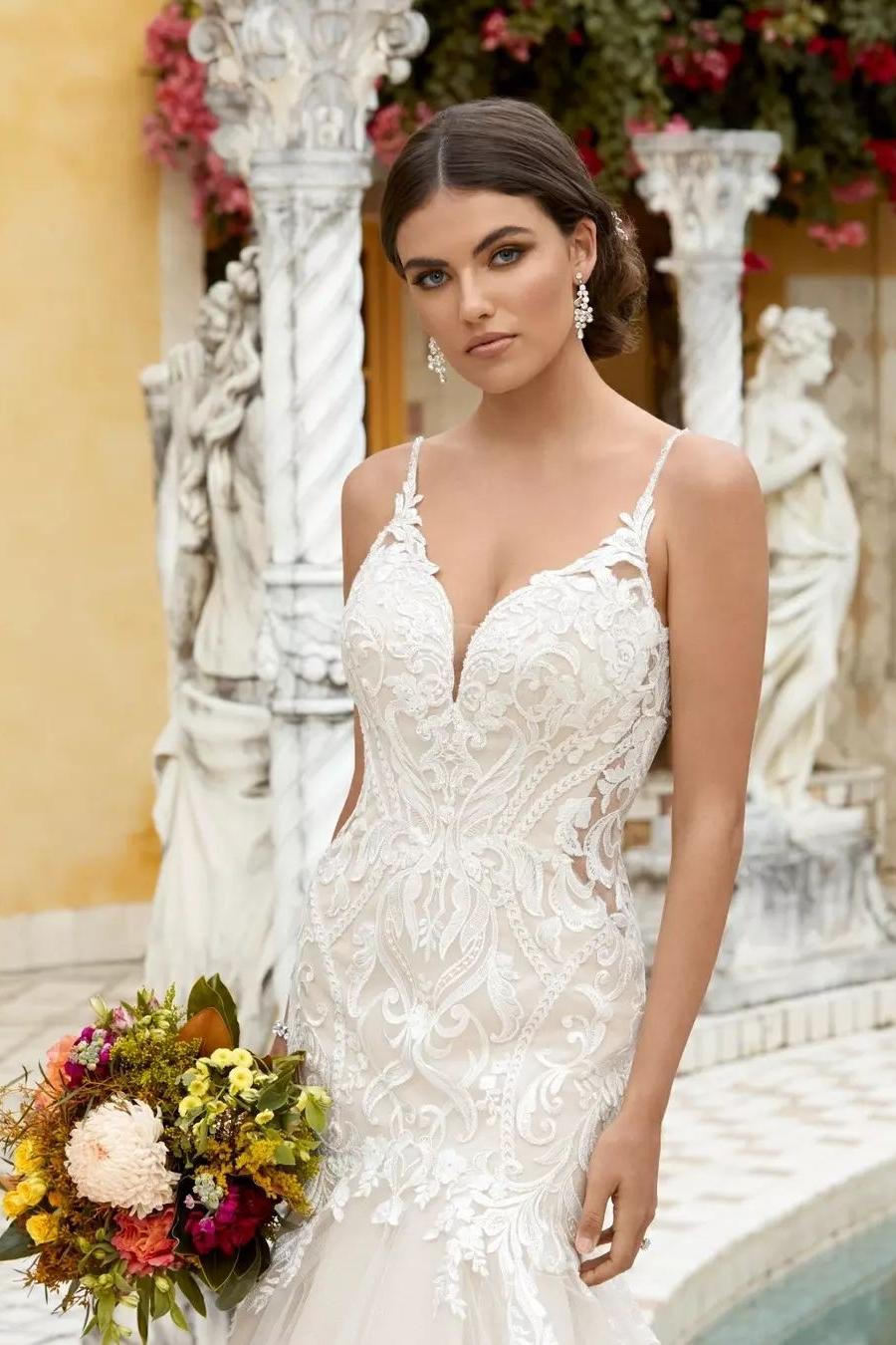Mermaid Lace Spaghetti Straps Sleeveless White Wedding Dress Bridal Gown With Ruffles