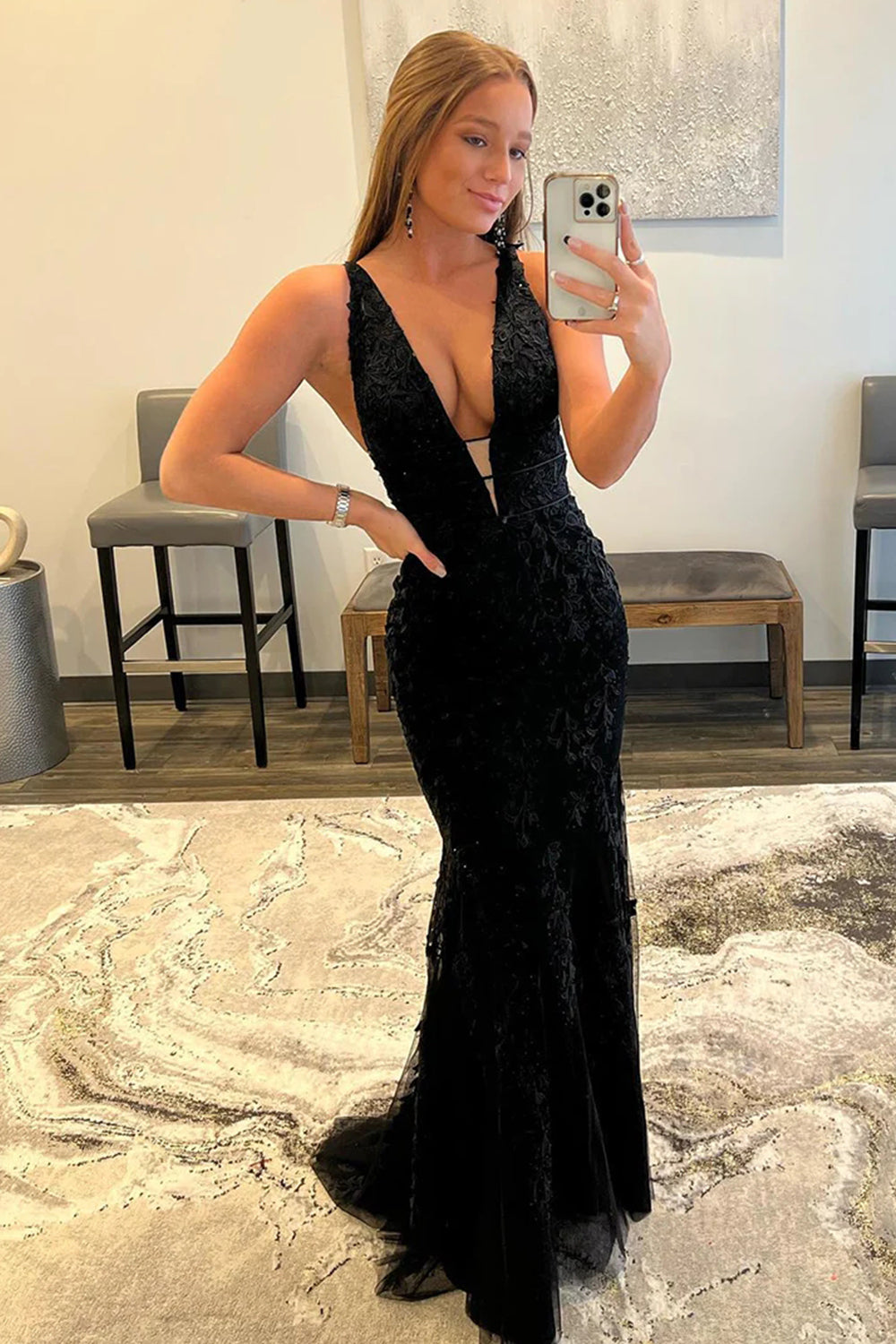Mermaid Prom Dress Deep V Neck Pink Long Evening Dress with Appliques