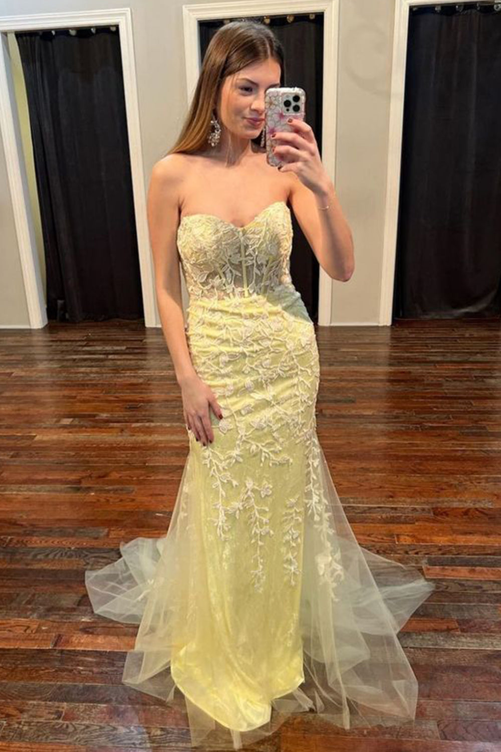 Mermaid Tulle Prom Dress Lace Up Long Formal Dress with Appliques