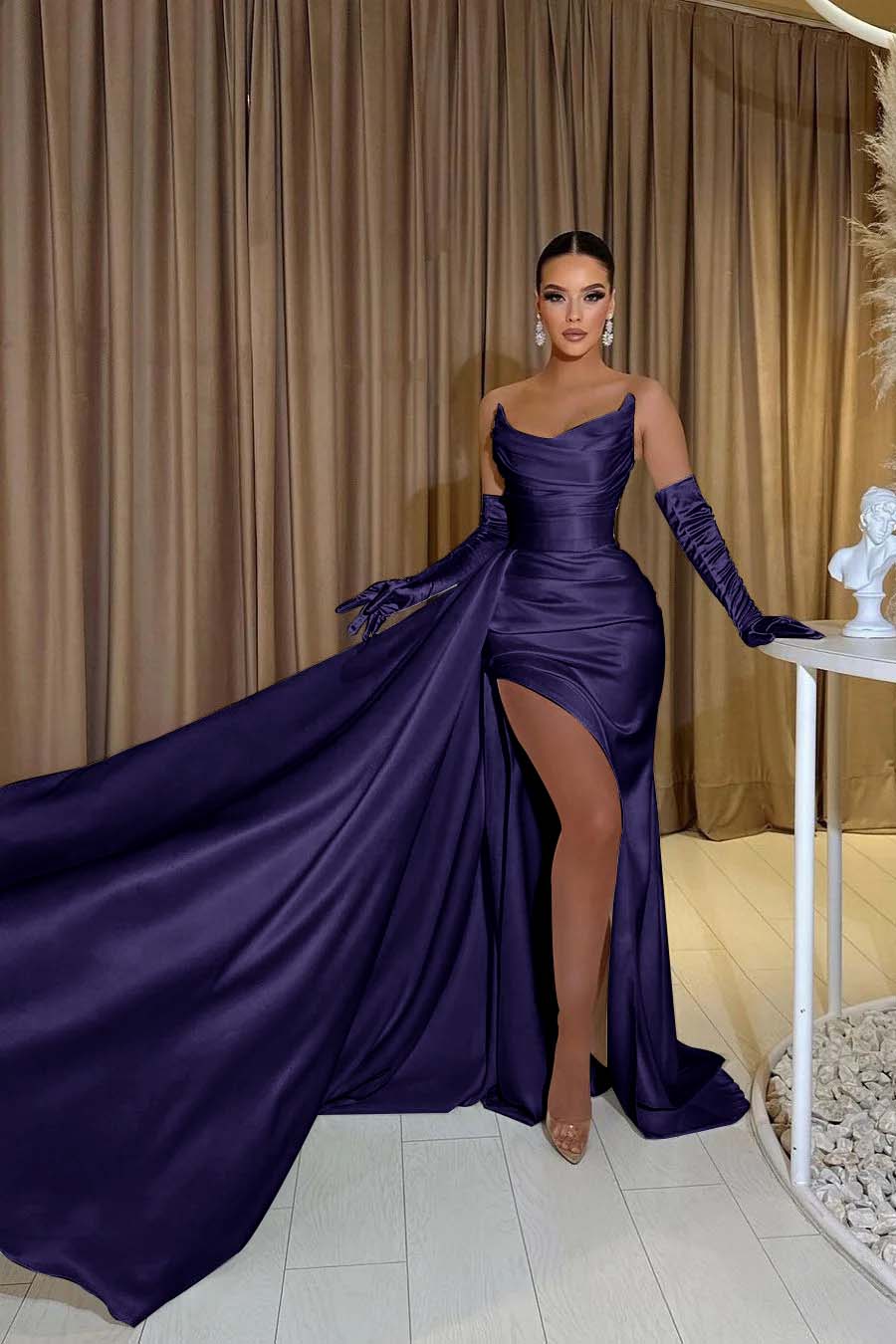 Mermaid Wedding Dress Sleeveless Strapless Satin Formal Dress
