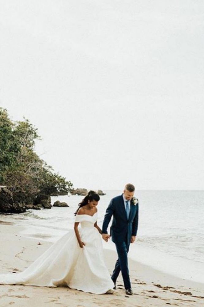 Off The Shoulder A Line Bridal Gown Garden Beach Wedding Dress