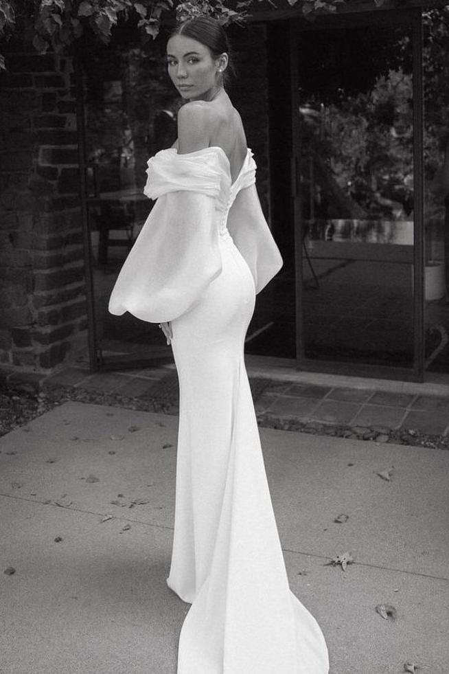 Off-The-Shoulder Beach Wedding Dresses with Long Puff Sleeves