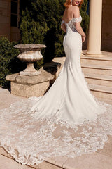 Off-The-Shoulder Lace Trumpet/Mermaid Wedding Dresses