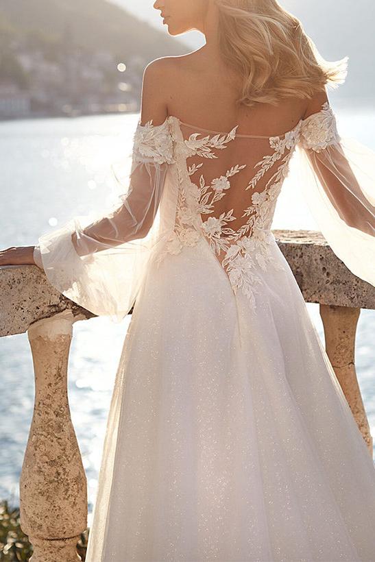 Off-The-Shoulder Long Sleeves Lace/Tulle Wedding Dresses