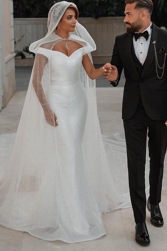 Off-The-Shoulder Sleeveless Sequined Trumpet/Mermaid Beach Wedding Dresses