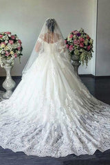 Off-The-Shoulder Tulle Court Train Wedding Dress With Appliques Lace