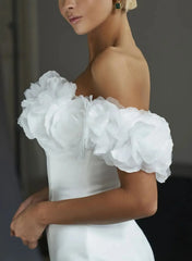 Off the Shoulder Sleeveless Short Mini Organza Satin Wedding Dress with Flower