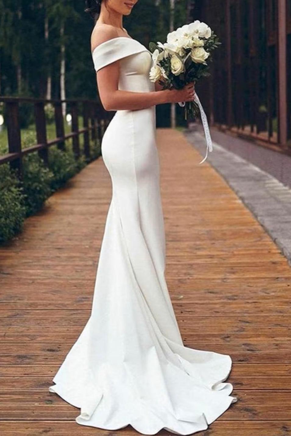 Off-the-Shoulder Sleeveless Trumpet/Mermaid Satin Beach Wedding Dresses with Sweep Train