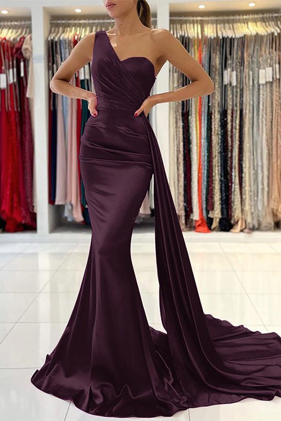 One Shoulder Sleeveless Silk Like Satin Sheath/Column Bridesmaid Dresses