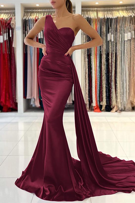 One Shoulder Sleeveless Silk Like Satin Sheath/Column Bridesmaid Dresses