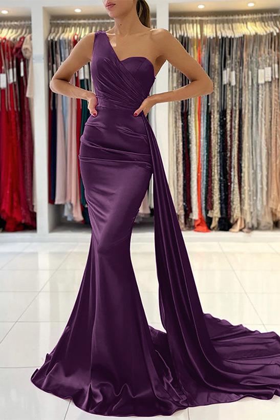 One Shoulder Sleeveless Silk Like Satin Sheath/Column Bridesmaid Dresses